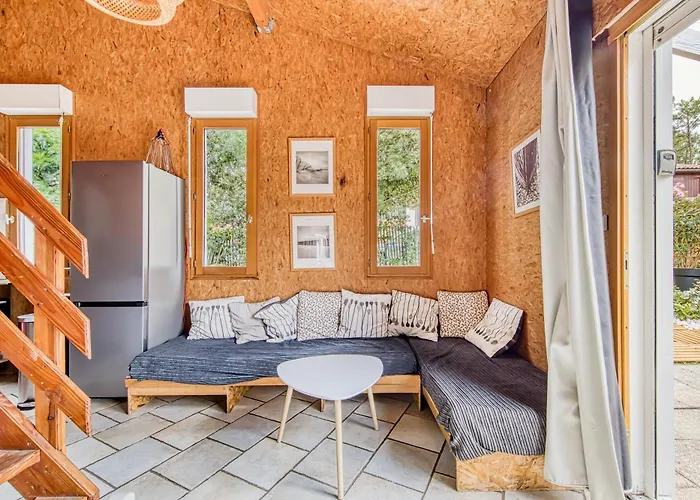 Les De Piqueyrot Alpstuga Hourtin